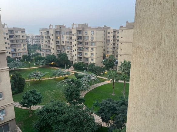 b6584ddf bfb2 45f3 80d2 7430645bc7df